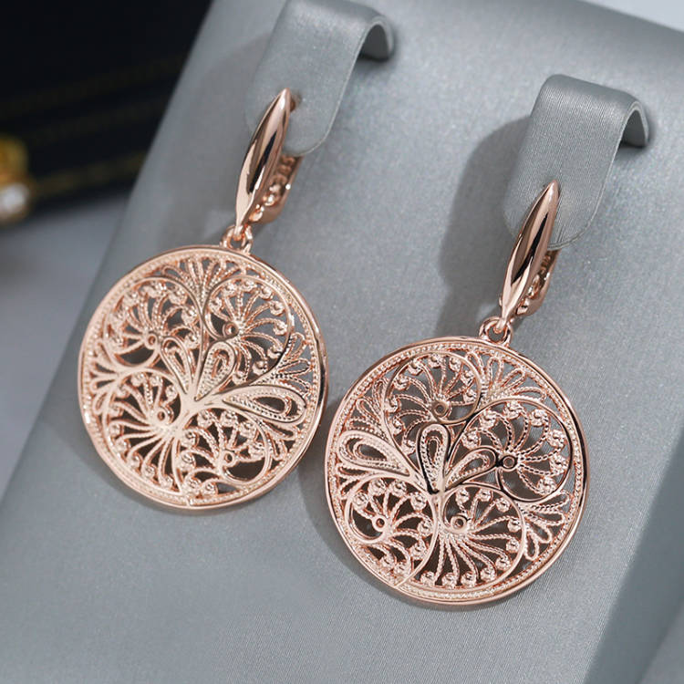 Wbmqda brincos longos de flor  - Women Accessories Dubai avaliação e preço