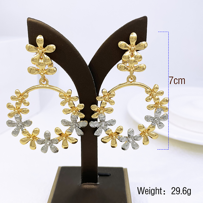 Brincos Grandes para Mulheres  - Women Accessories Dubai avaliação e preço